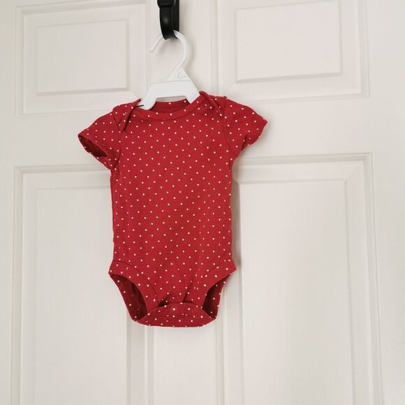 3/$12 Carter's 3 m polka dot onesie - Picture 1 of 4